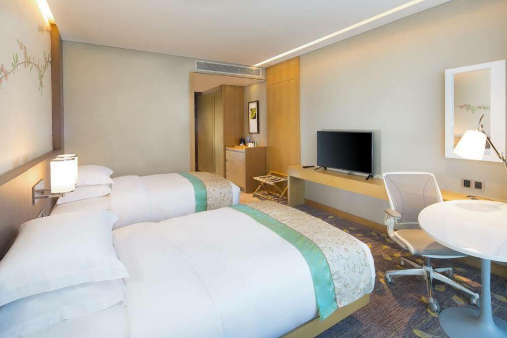 Hilton Garden Inn Fuzhou Cangshan Екстериор снимка